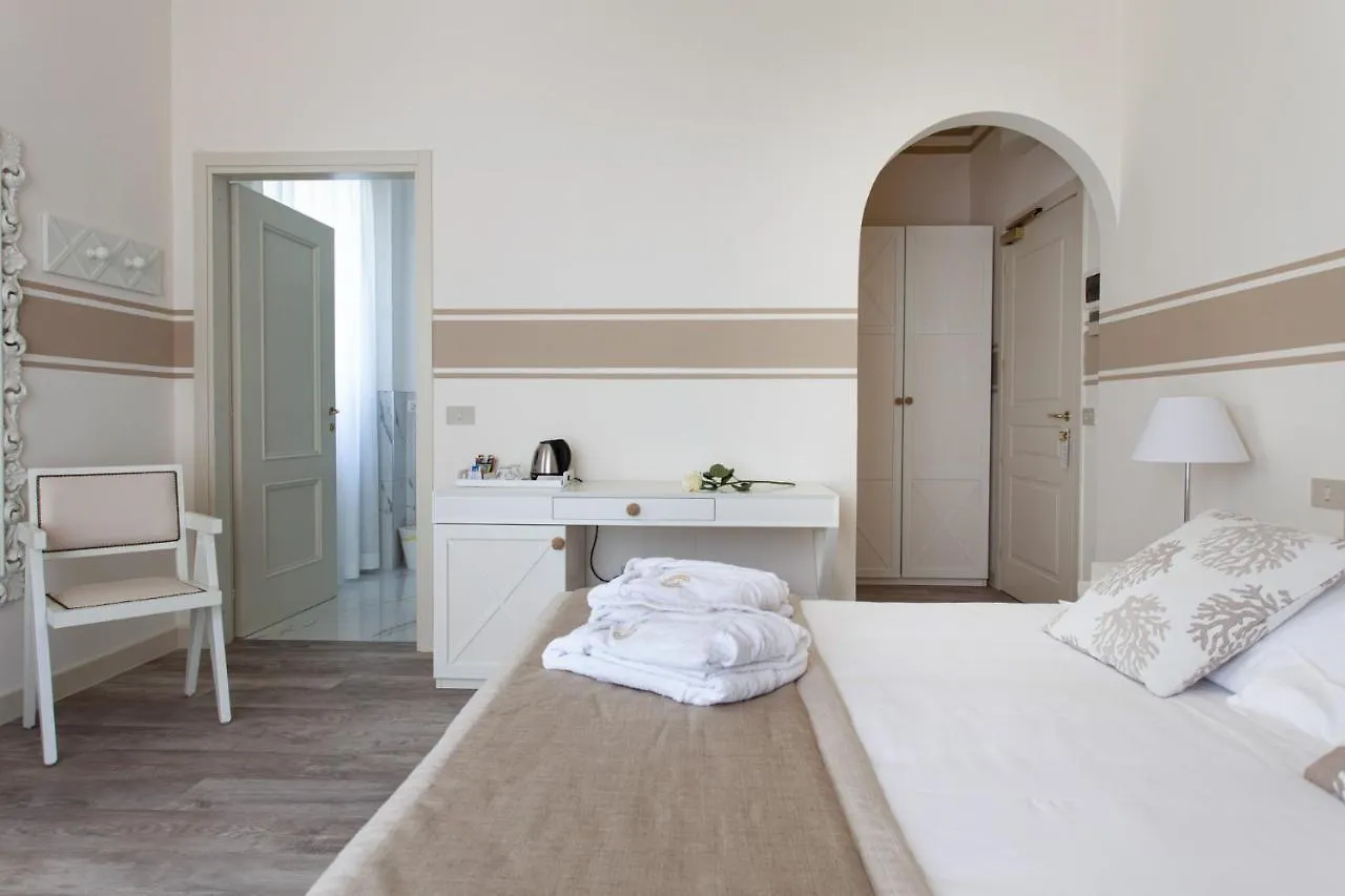 Hotel Olimpia Forte dei Marmi 4*,