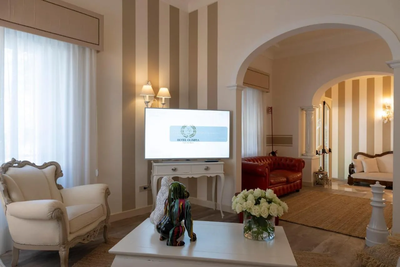 Hotel Olimpia Forte dei Marmi 4*,