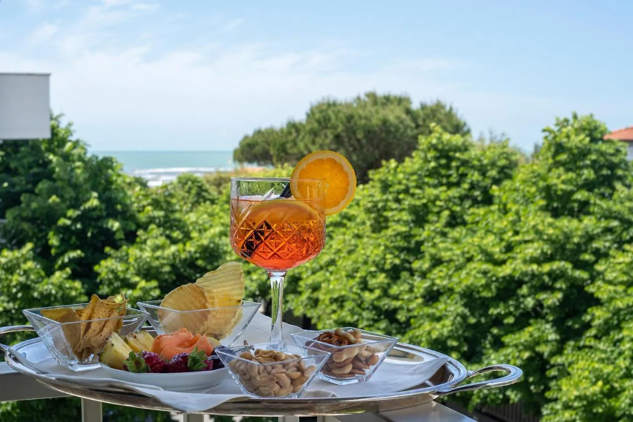 Hotel Olimpia Forte dei Marmi 4*,