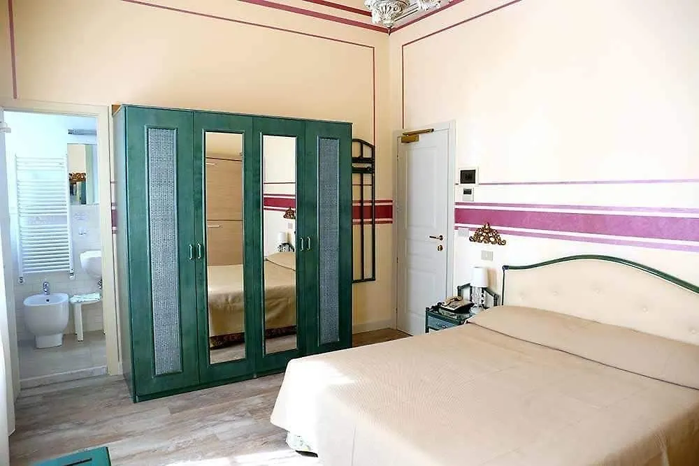 ****  פורטה דיי מארמי Hotel Olimpia איטליה